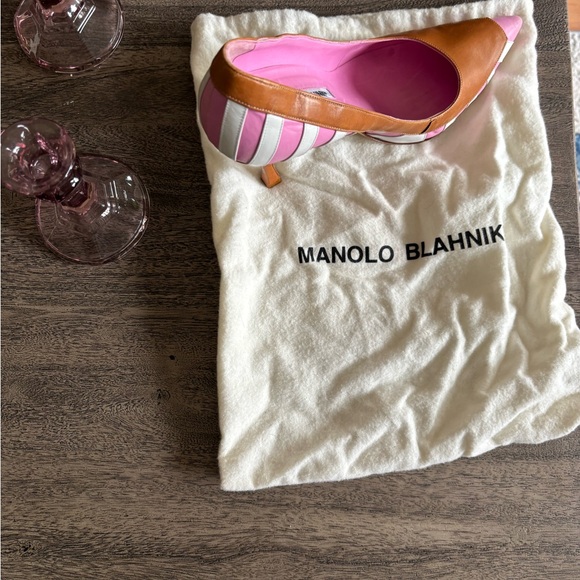 Manolo Blahnik Pink & Tan Pointed Toe Leather Pumps - Picture 5 of 5